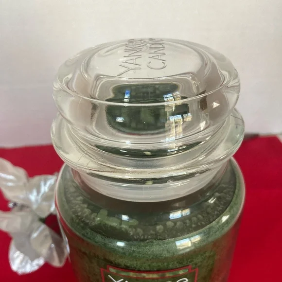 Yankee Candle Balsam & Cedar - Green - Picture 4 of 4